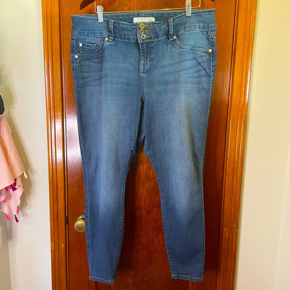 Torrid Womens Blue Jean Jeggings Skinny Jeans Zip Fly sz 18s